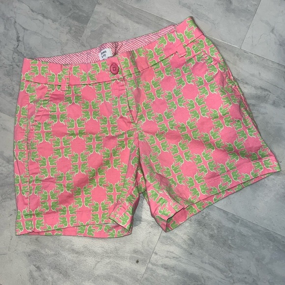 Crown & Ivy   Bermuda shorts  pink/Kelly green elephants  midrise   Size 4 - Picture 1 of 10